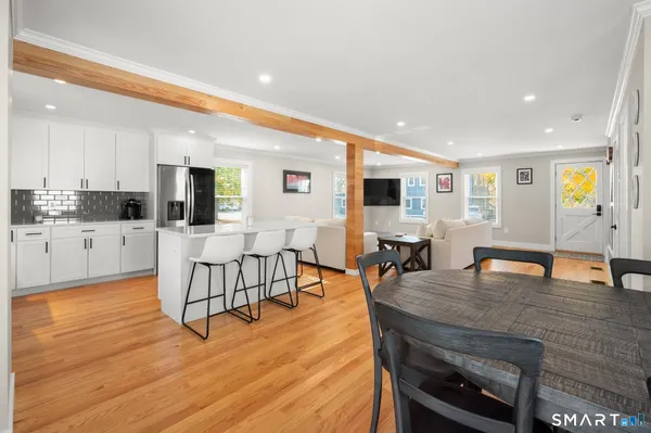 $675,000 | 30 Main Street, Stonington, CT 06355