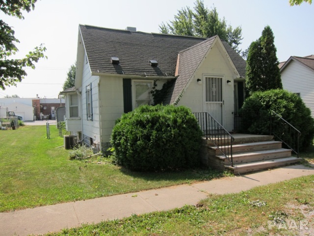 205 Pleasant Street Benson, IL 61516 - Photo 1 of 10 Gallery Image 1