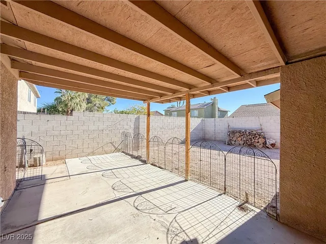 $2,100 | 7425 Mountain Ash Drive, Las Vegas, NV 89147