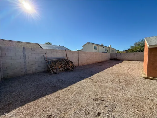 $2,100 | 7425 Mountain Ash Drive, Las Vegas, NV 89147