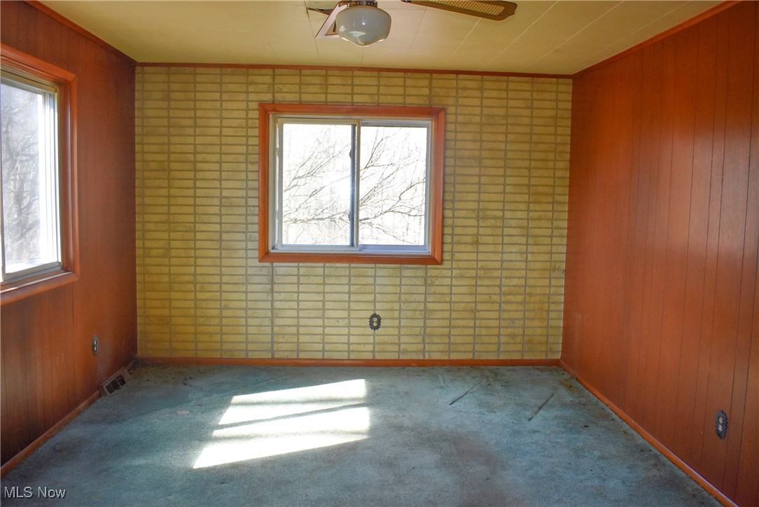 1116 Niles Vienna Road Vienna, OH 44473 - Photo 11 of 26 Gallery Image 11