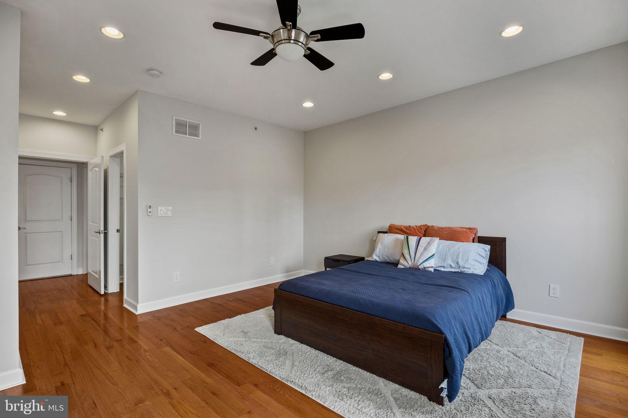 1708 Christian Street, Unit B Philadelphia, PA 19146 - Photo 15 of 25