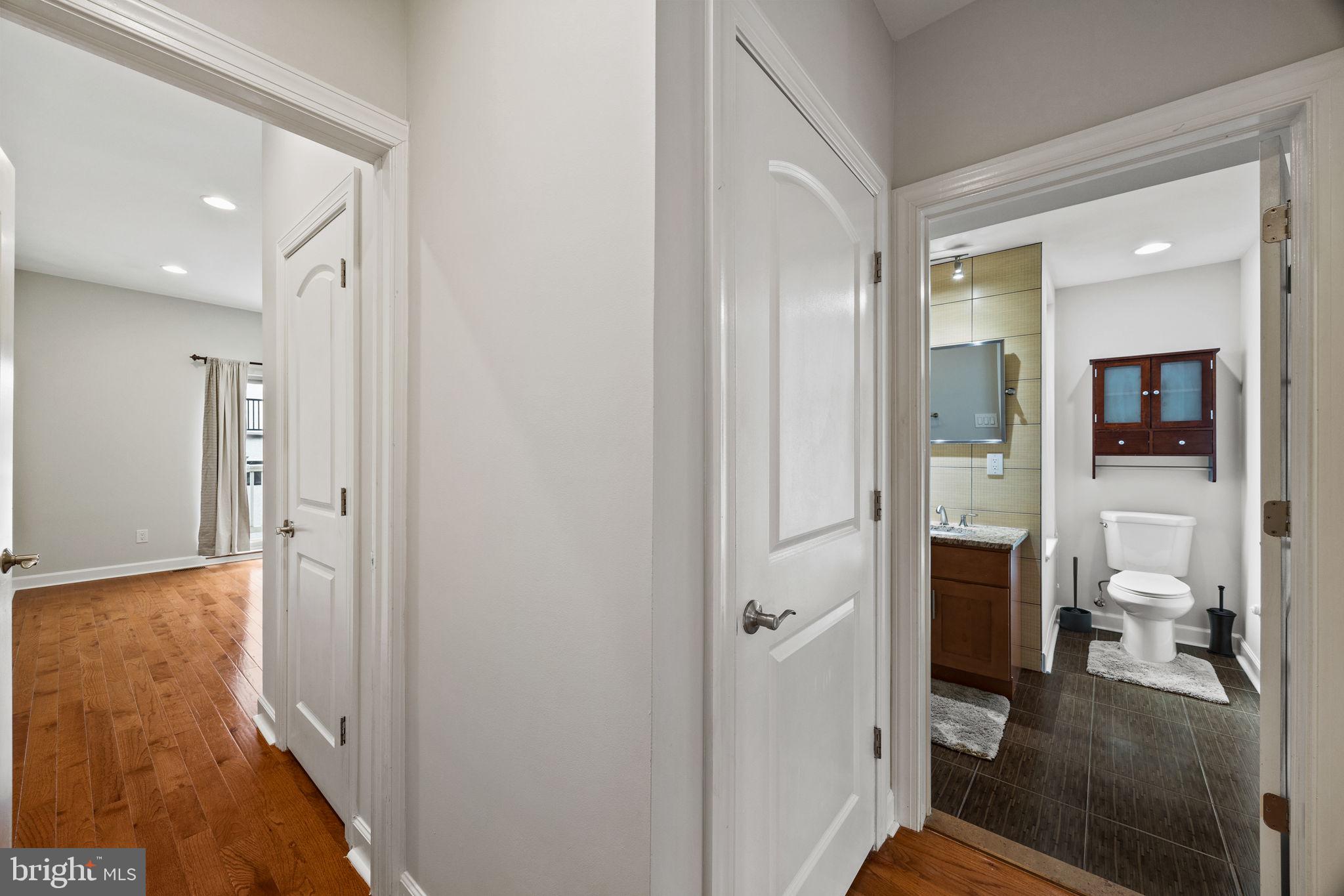 1708 Christian Street, Unit B Philadelphia, PA 19146 - Photo 18 of 25