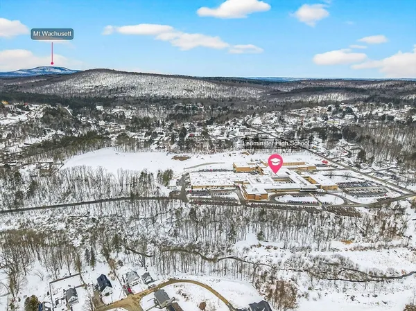 $2,300 | 20 Haynes Court, Unit 20, Leominster, MA 01453