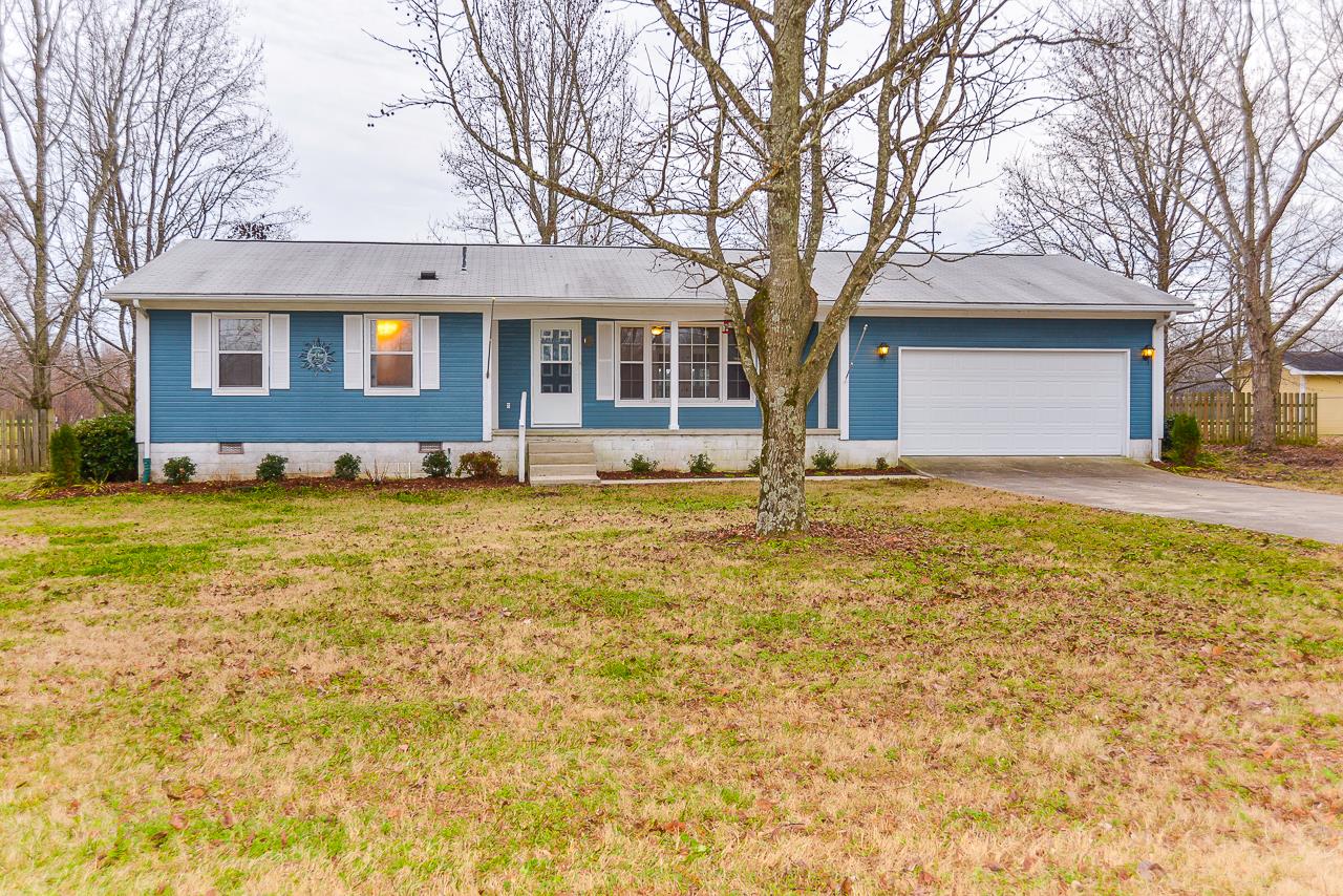 Welcome home to 3018 Bobo Section Road, Hazel Green, AL!