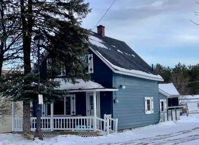 $109,900 | 37 Presque Isle Street, Fort Fairfield, ME 04742