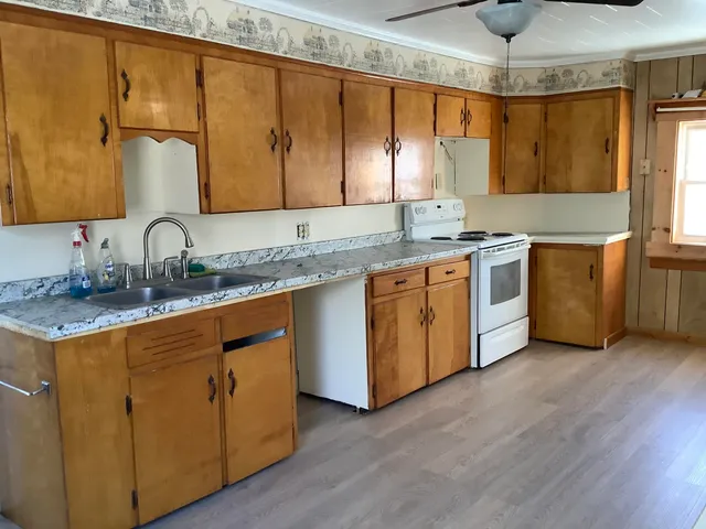 $109,900 | 37 Presque Isle Street, Fort Fairfield, ME 04742