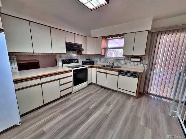 $431,500 | 745 Mobile Street, Aurora, CO 80011