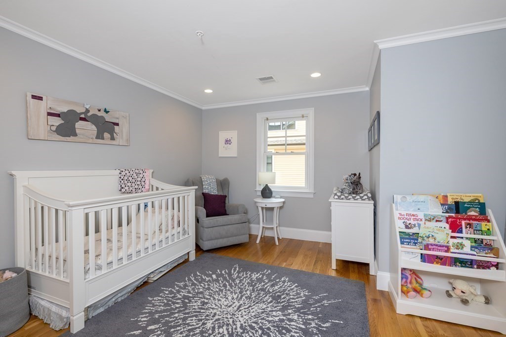 32 Meadowbrook Road, Unit 32 Brookline, MA 02467 - Photo 16 of 32