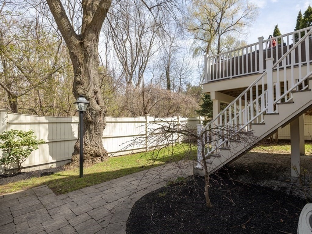 32 Meadowbrook Road, Unit 32 Brookline, MA 02467 - Photo 31 of 32