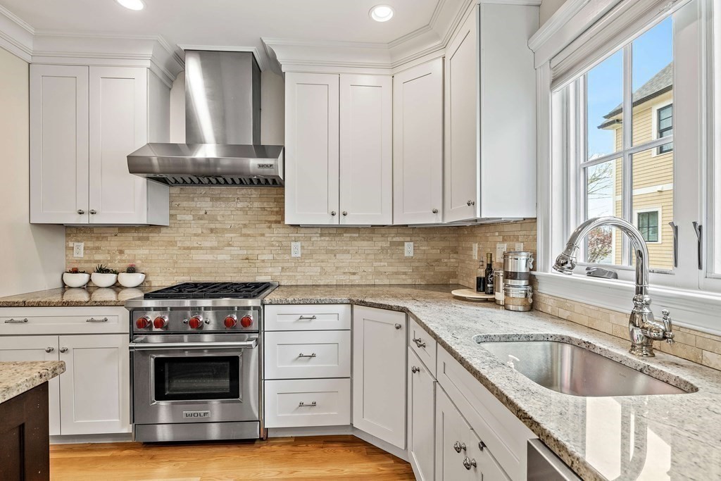 32 Meadowbrook Road, Unit 32 Brookline, MA 02467 - Photo 8 of 32