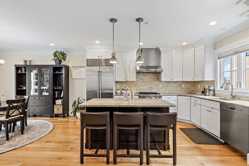 32 Meadowbrook Road, Unit 32 Brookline, MA 02467 - Photo 9 of 32