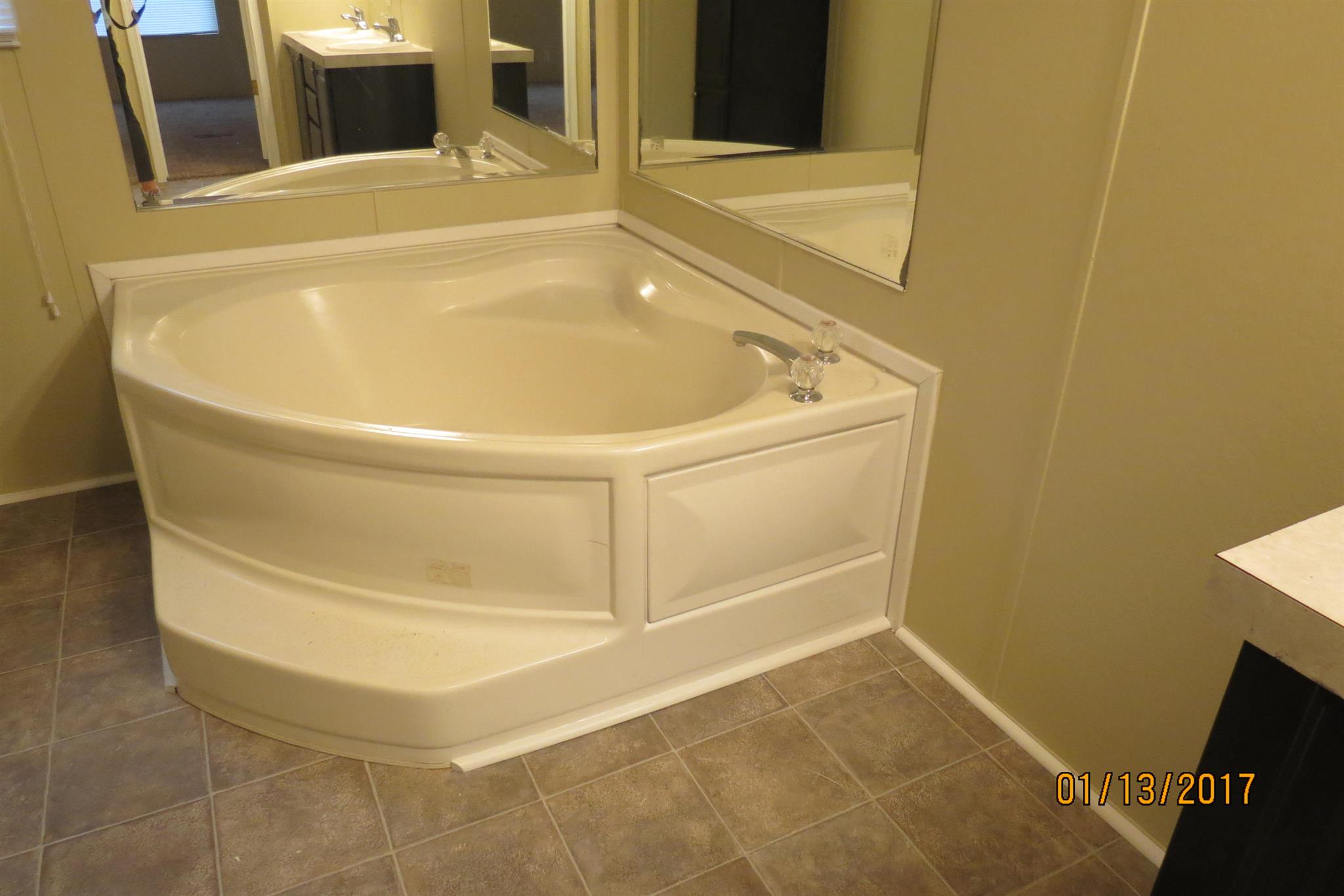 898 Bell Road Watertown, TN 37184 - Photo 17 of 23 a bathroom with a tub