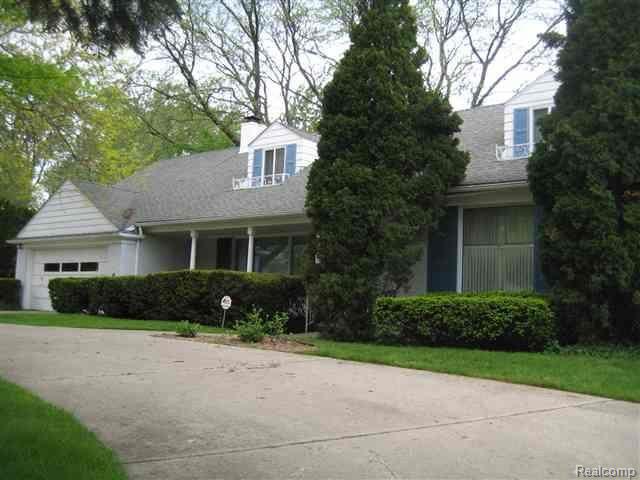 14 Willison Road Grosse Pointe, MI 48236 - Photo 1 of 25 1