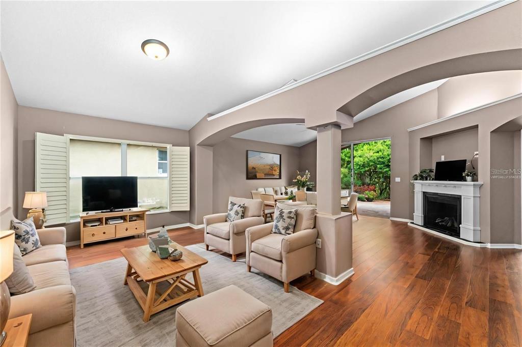 2522 Clareside Drive Valrico, FL 33596 - Photo 2 of 14