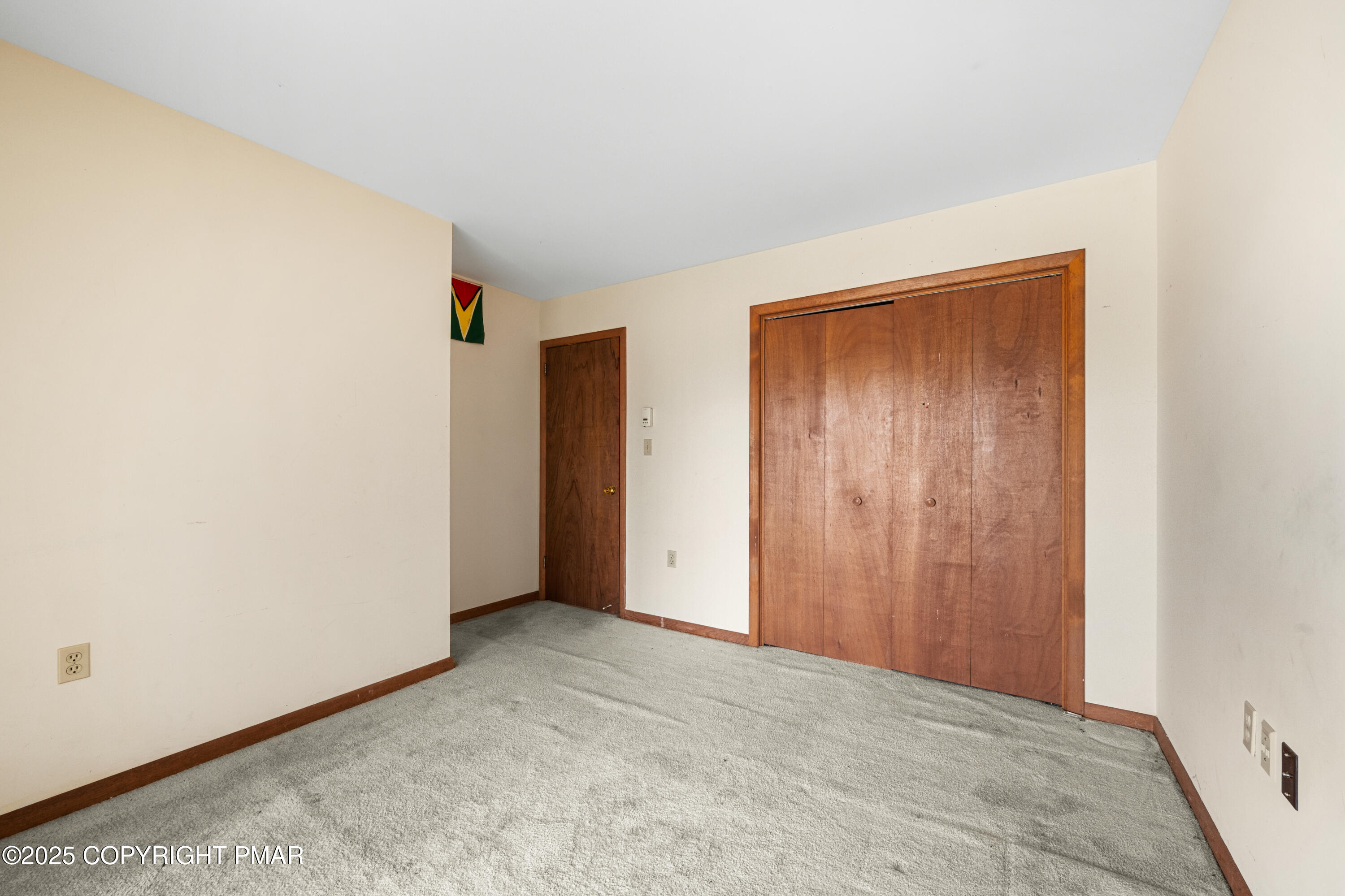 135 Salisbury Road Bushkill, PA 18324 - Photo 6 of 22 DSC_8977