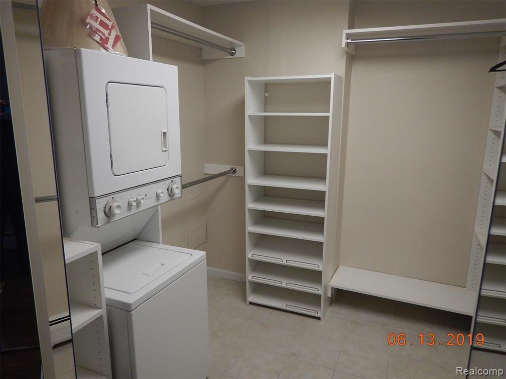 4113 Telegraph Road, Unit F107 Bloomfield Hills, MI 48302 - Photo 8 of 16