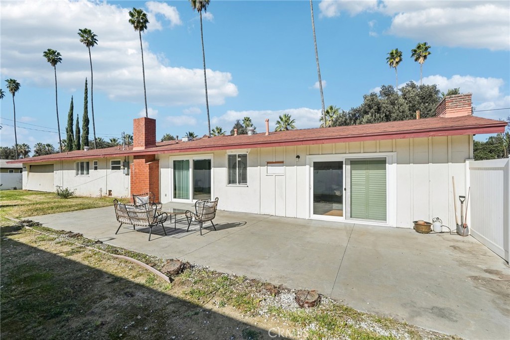 975 Brookside Avenue Redlands, CA 92373 - Photo 18 of 20 a view of a house with a sitting area