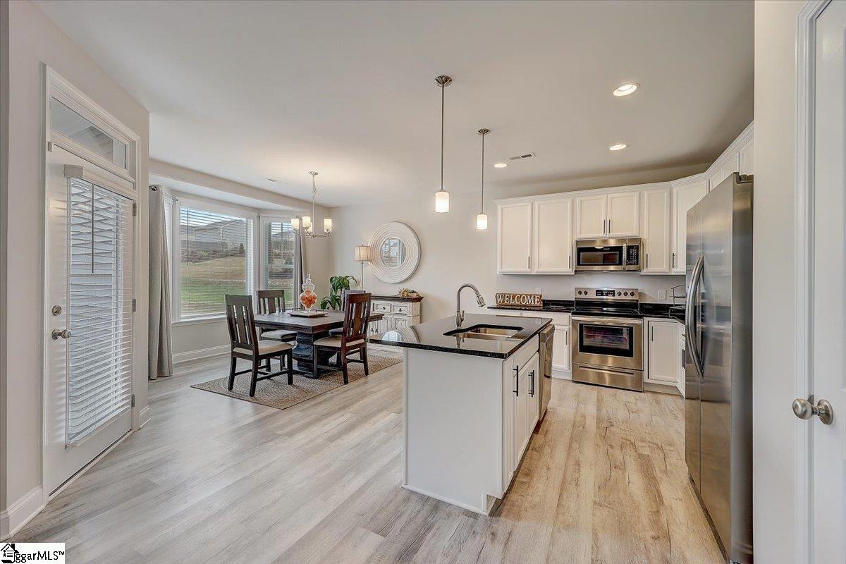 617 River Trce Loop Simpsonville, SC 29680 - Photo 10 of 37