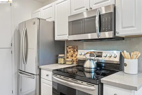 $480,000 | Marina Faire, San Leandro, CA 94577