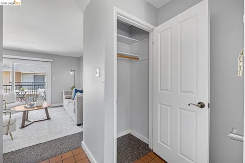 $480,000 | Marina Faire, San Leandro, CA 94577