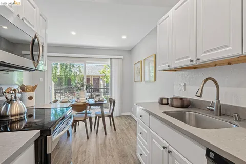 $480,000 | Marina Faire, San Leandro, CA 94577