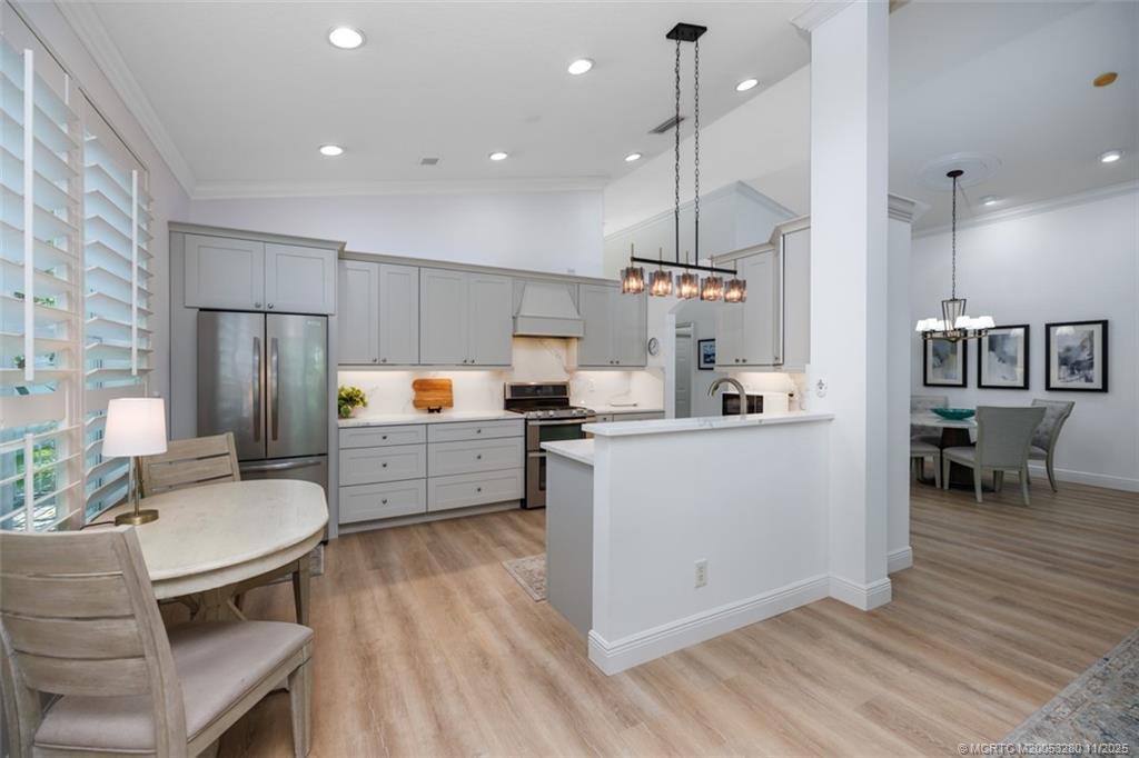 926 Southeast Westminster Place Stuart, FL 34997 - Photo 18 of 53 Eat-in Kitchen