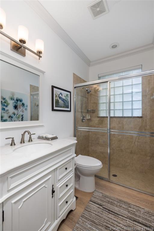 926 Southeast Westminster Place Stuart, FL 34997 - Photo 29 of 53 Remodeled 2nd Bathroom