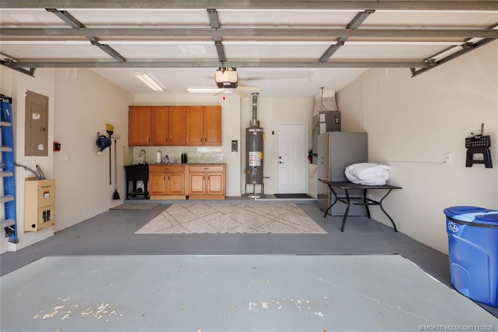 926 Southeast Westminster Place Stuart, FL 34997 - Photo 39 of 53 2 car garage