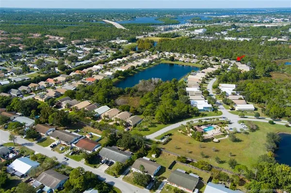 $595,000 | 926 Southeast Westminster Place, Stuart, FL 34997