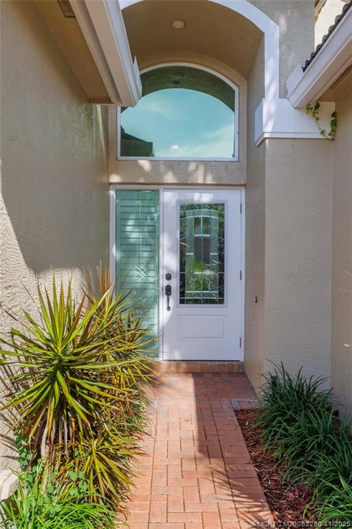 926 Southeast Westminster Place Stuart, FL 34997 - Photo 6 of 53 Entry