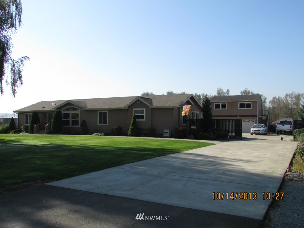8908 Riverside Road East Sumner, WA 98390 - Photo 1 of 25