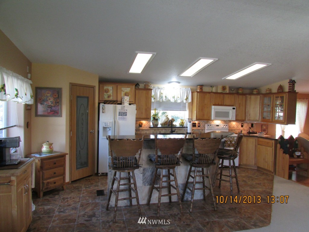 8908 Riverside Road East Sumner, WA 98390 - Photo 8 of 25