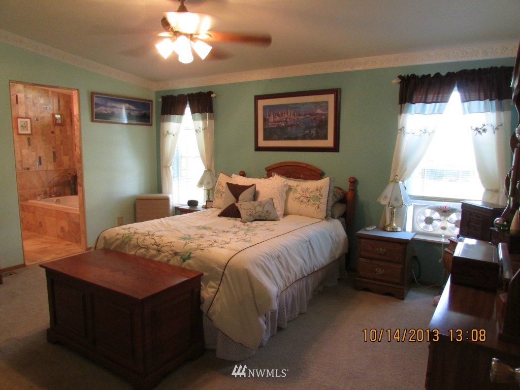 8908 Riverside Road East Sumner, WA 98390 - Photo 9 of 25