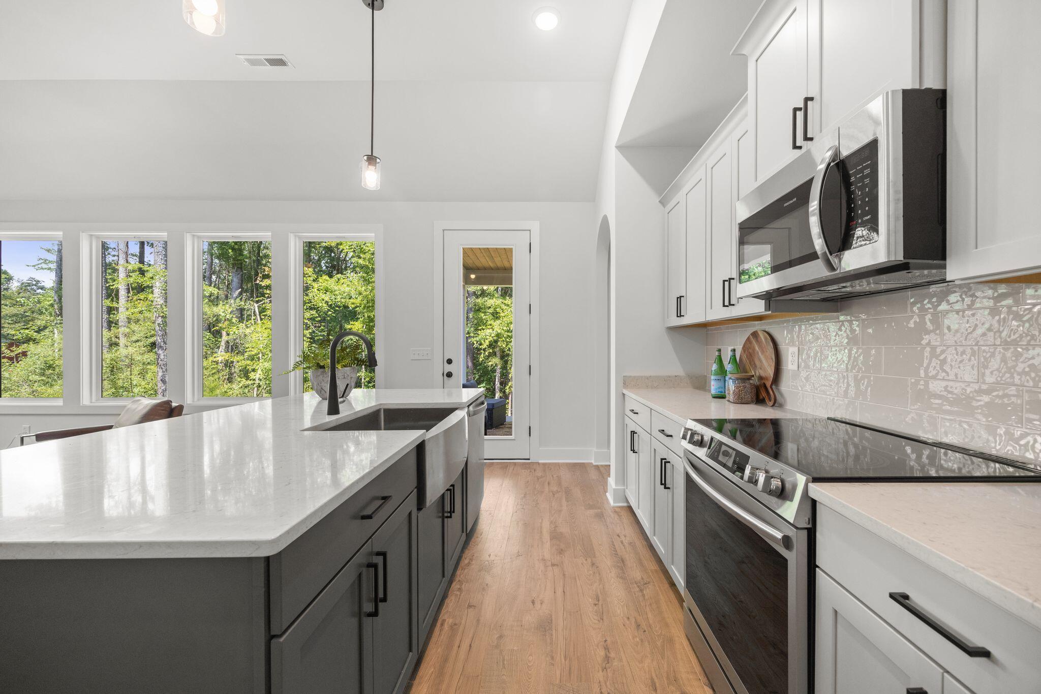 8537 Ari Lane Chattanooga, TN 37421 - Photo 14 of 36 GVP 3 Staged 13