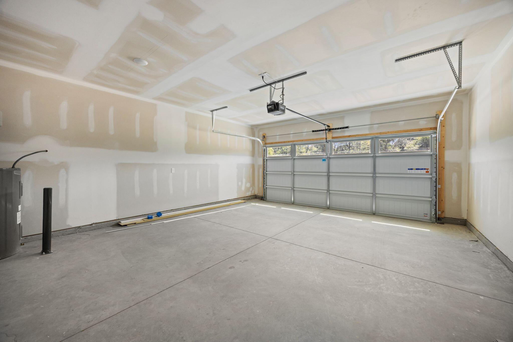 8537 Ari Lane Chattanooga, TN 37421 - Photo 29 of 36 GVP 3 Staged 28