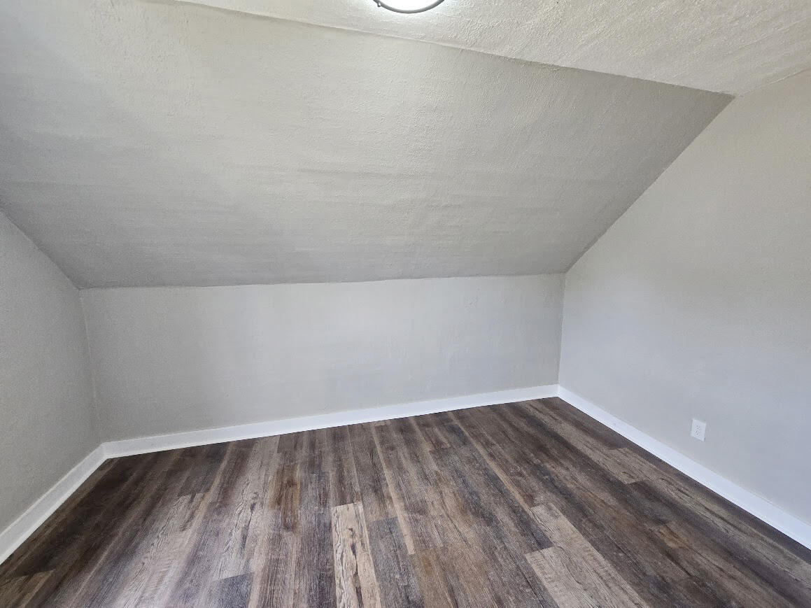 21522 20 Mile Road Tustin, MI 49688 - Photo 7 of 10 20260827_112812