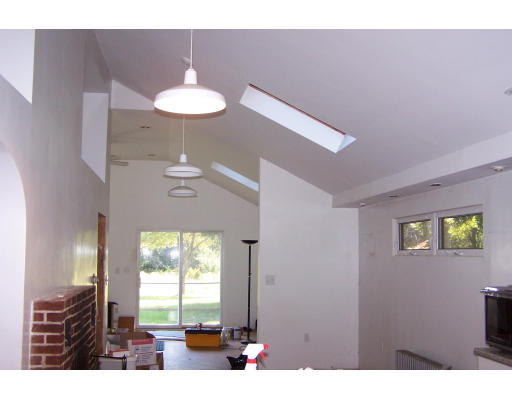 307 Boxboro Road Stow, MA 01775 - Photo 3 of 5