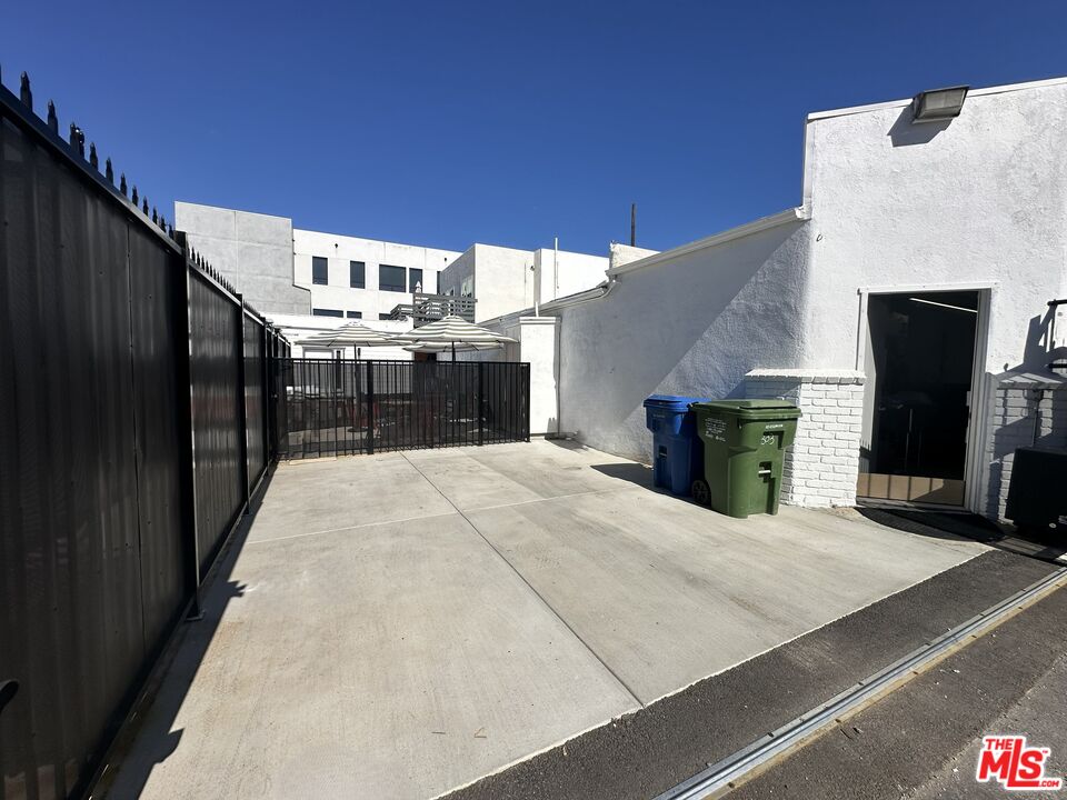 303 Culver Boulevard Playa del Rey, CA 90293 - Photo 27 of 31 Gallery Image 27