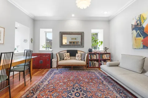 $839,000 | 2 Clarendon Street, Unit 301, Boston, MA 02116