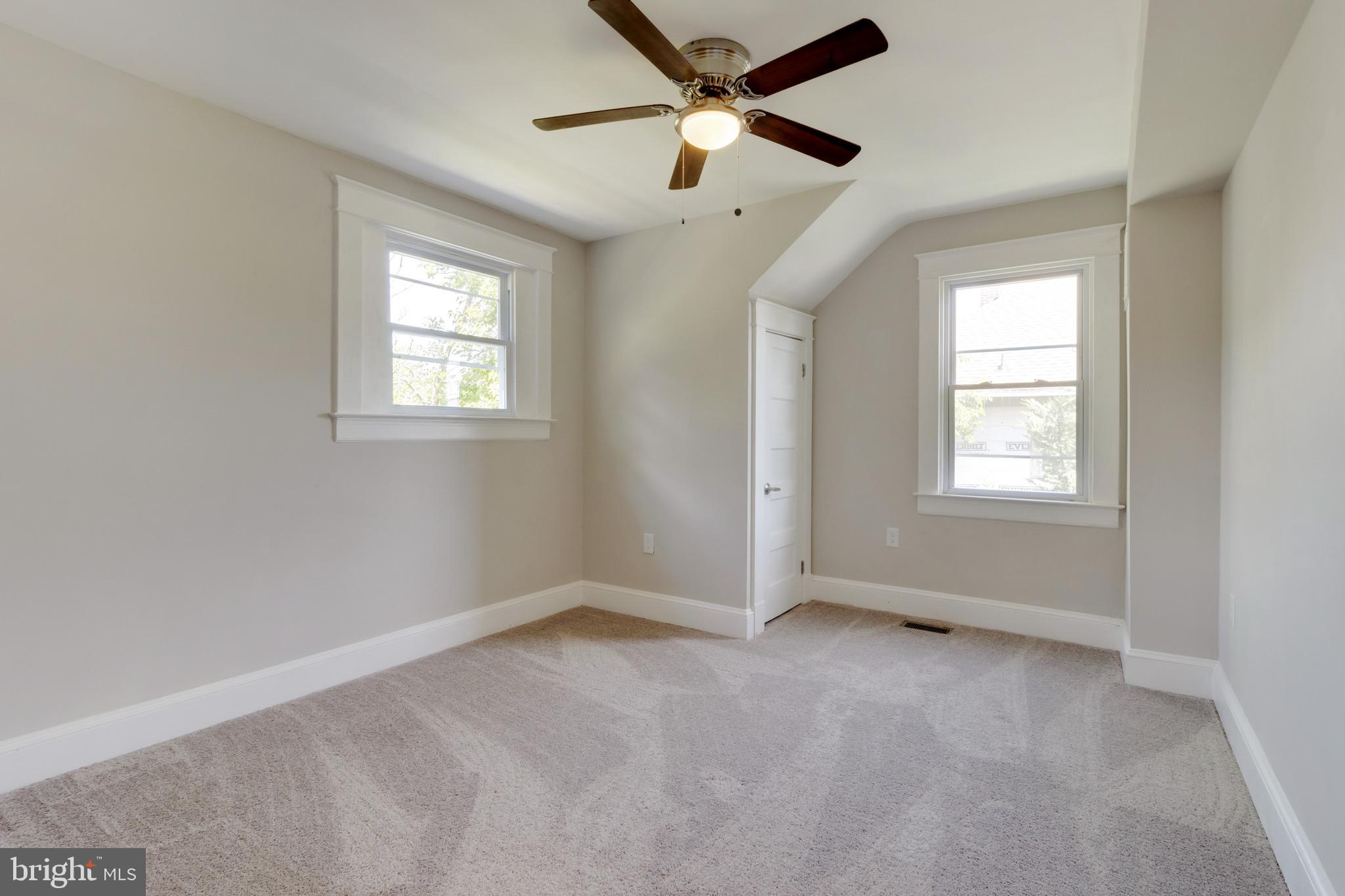 615 Plymouth Road Baltimore, MD 21229 - Photo 28 of 41