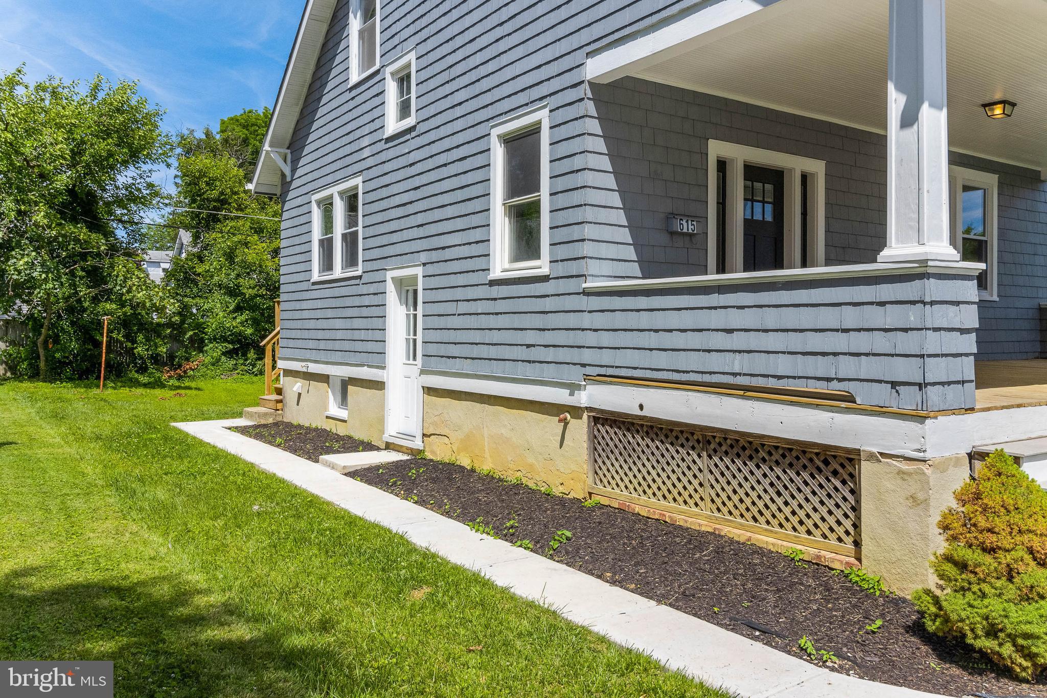615 Plymouth Road Baltimore, MD 21229 - Photo 3 of 41
