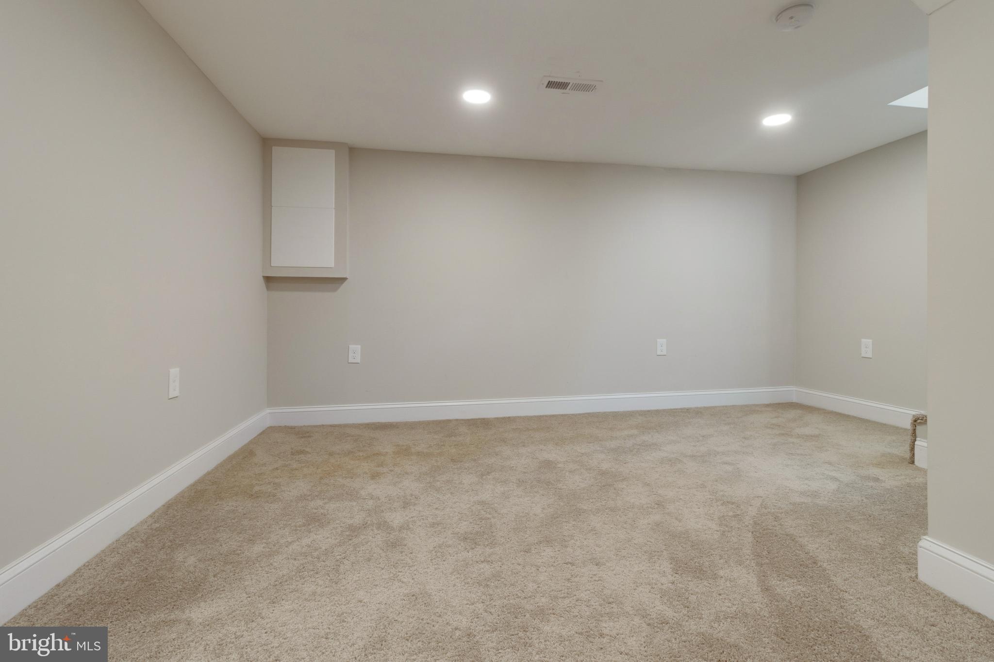 615 Plymouth Road Baltimore, MD 21229 - Photo 34 of 41