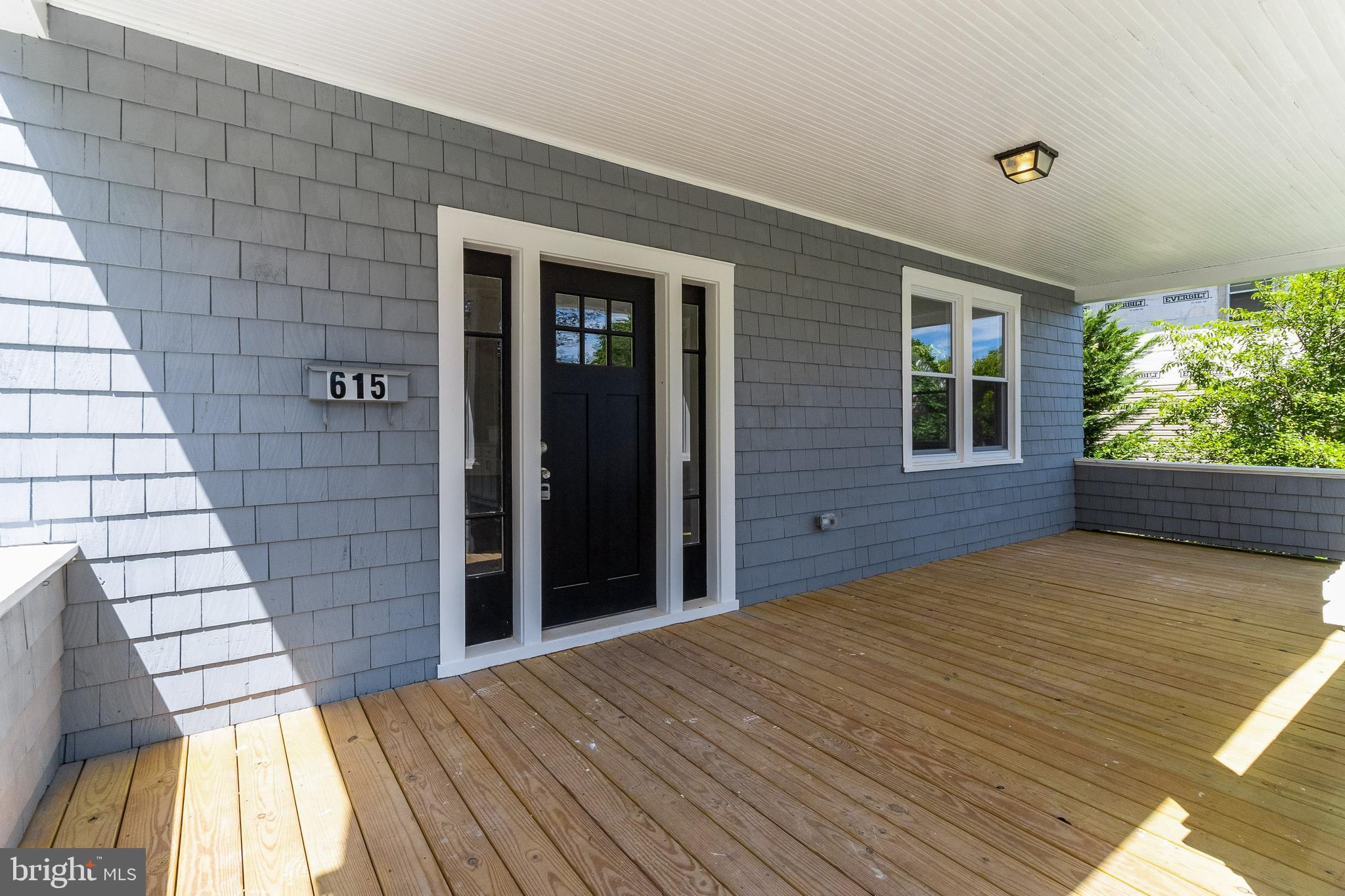 615 Plymouth Road Baltimore, MD 21229 - Photo 4 of 41