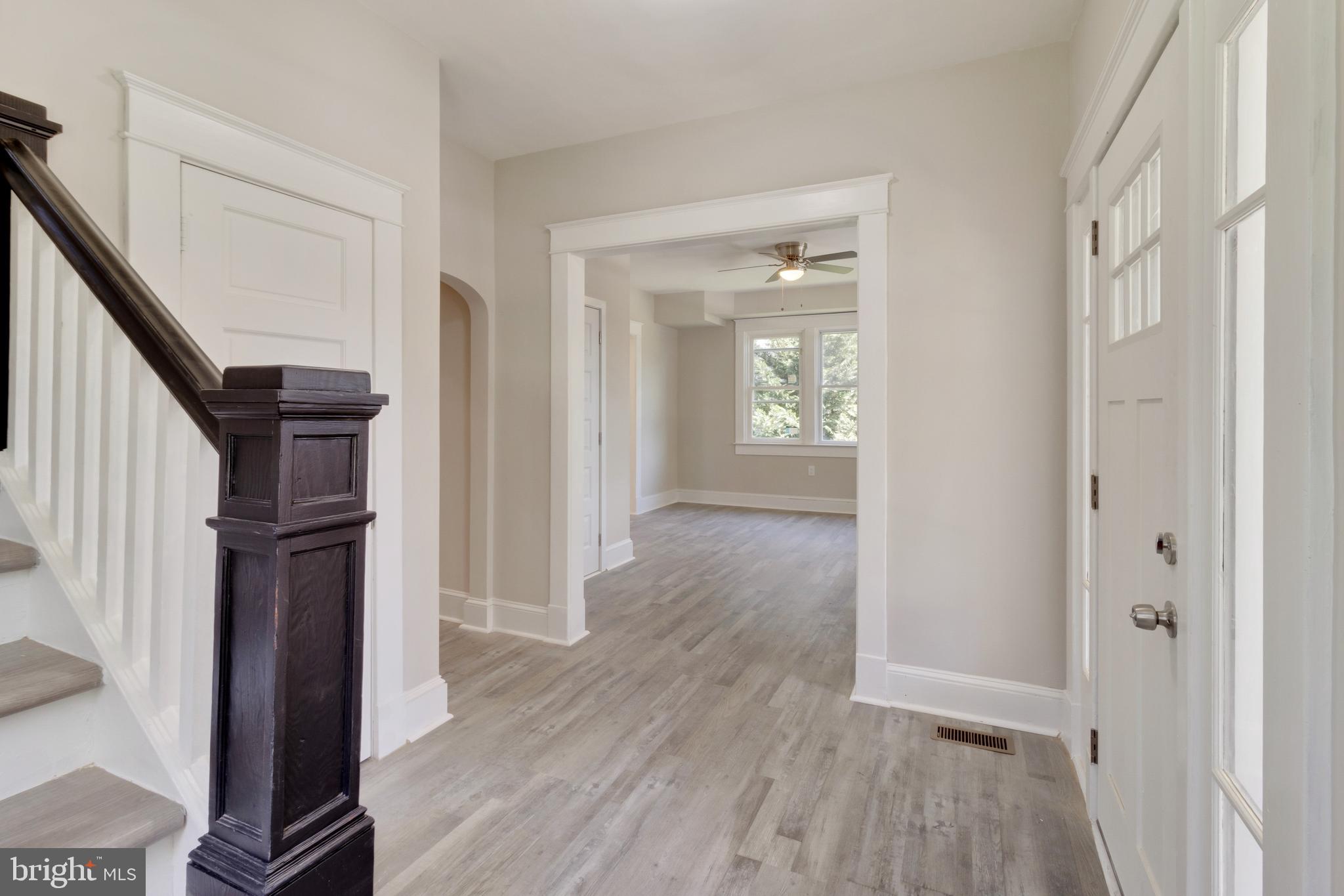 615 Plymouth Road Baltimore, MD 21229 - Photo 7 of 41