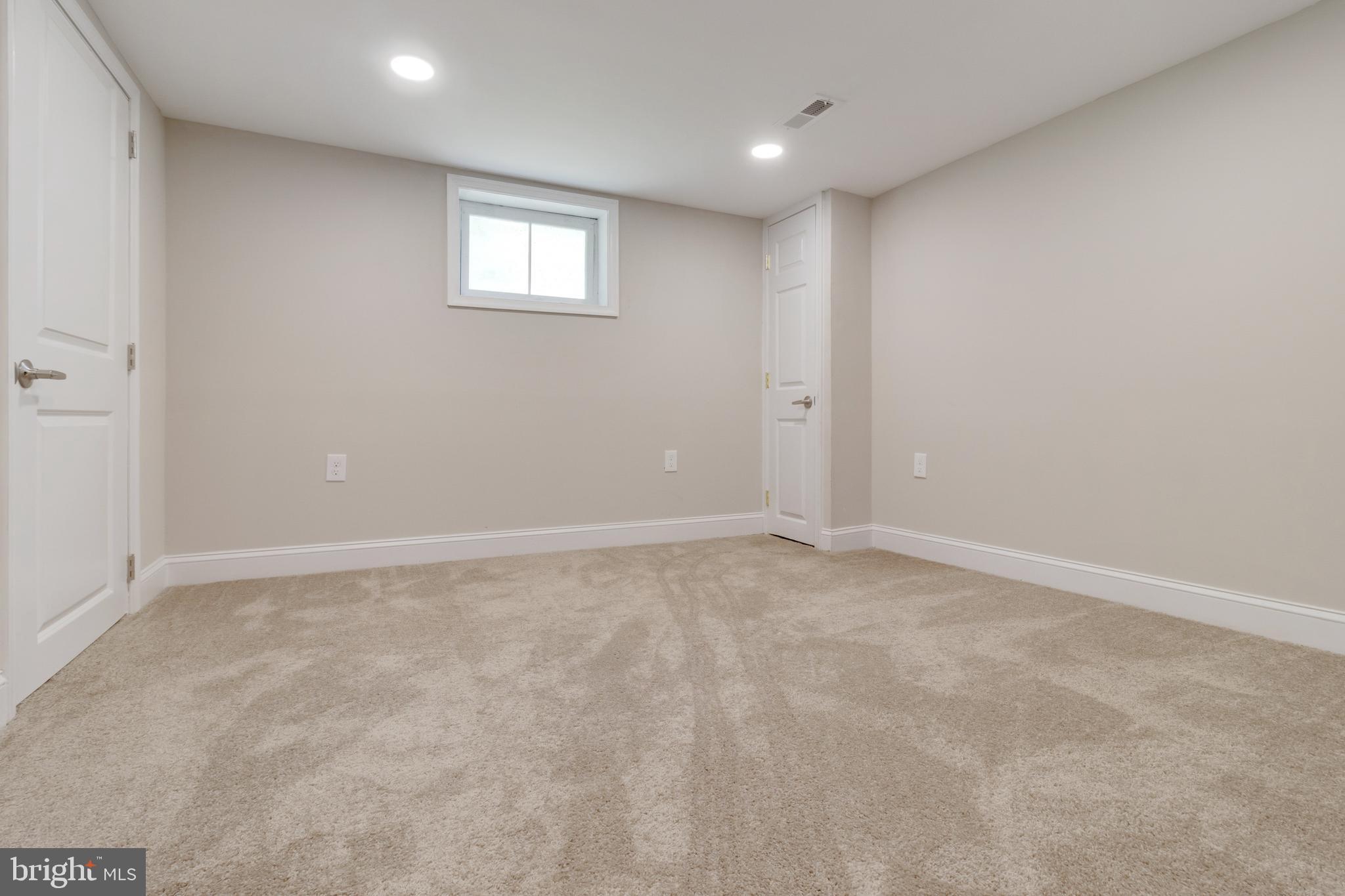 615 Plymouth Road Baltimore, MD 21229 - Photo 10 of 41