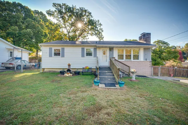 $259,000 | 2104 Osborne Street, Bristol, VA 24201