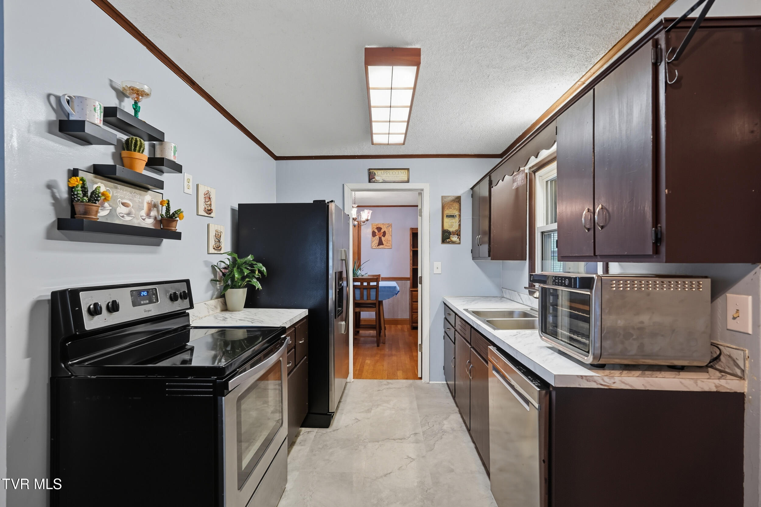 2104 Osborne Street Bristol, VA 24201 - Photo 12 of 35 dsc03678