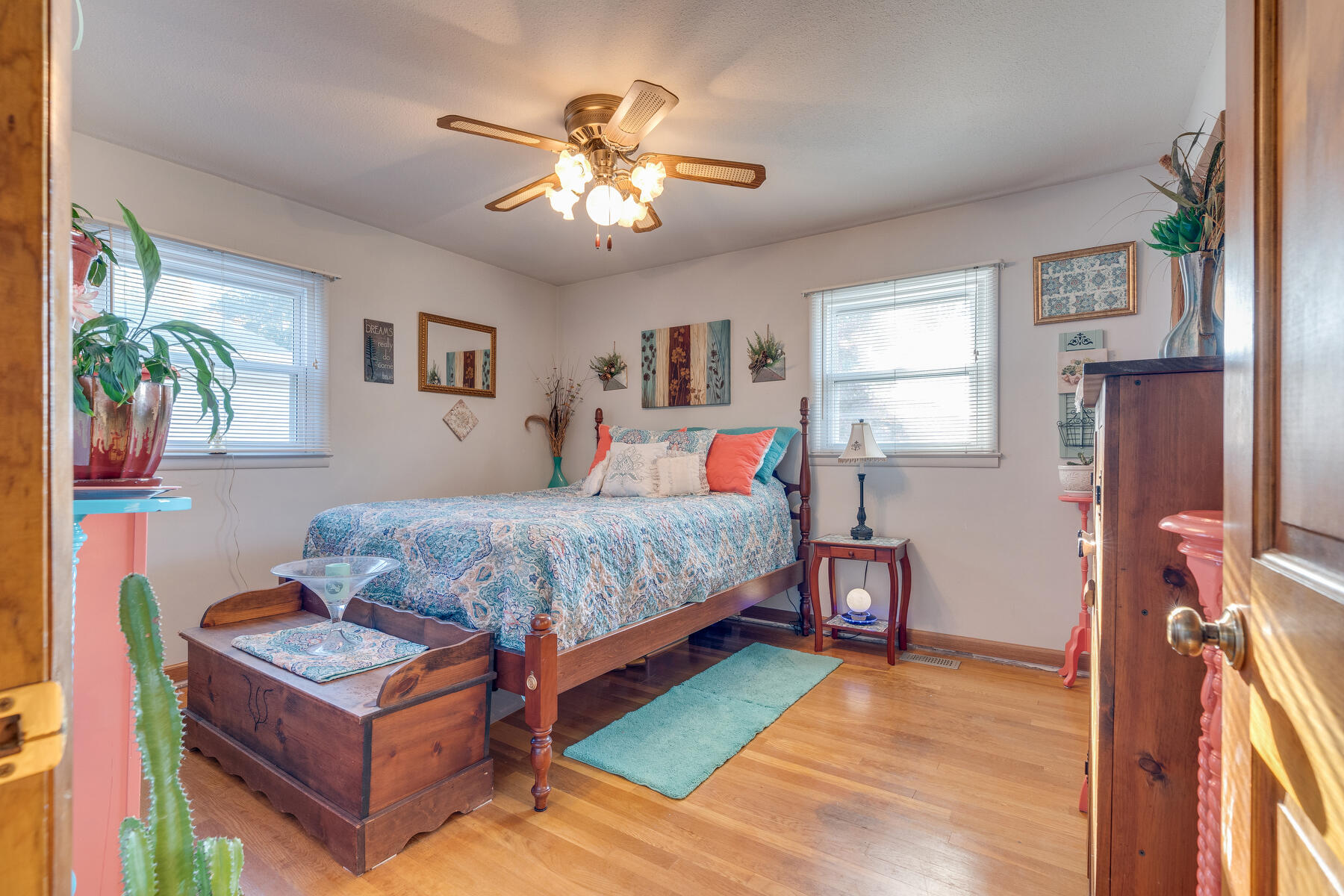 2104 Osborne Street Bristol, VA 24201 - Photo 17 of 35 016