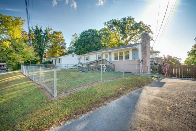 $259,000 | 2104 Osborne Street, Bristol, VA 24201